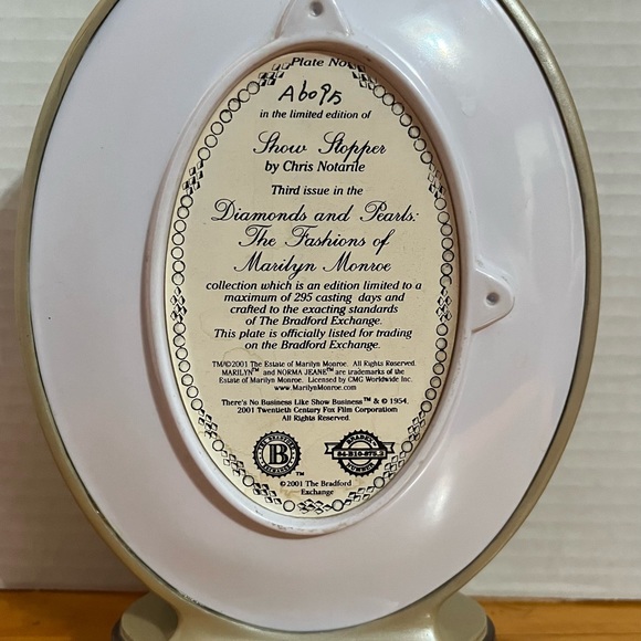 Marilyn Monroe collector, diamond, and pearls. - Picture 4 of 5